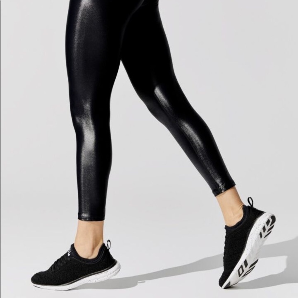 REGULAR RISE 7/8 LEGGING IN TAKARA SHINE